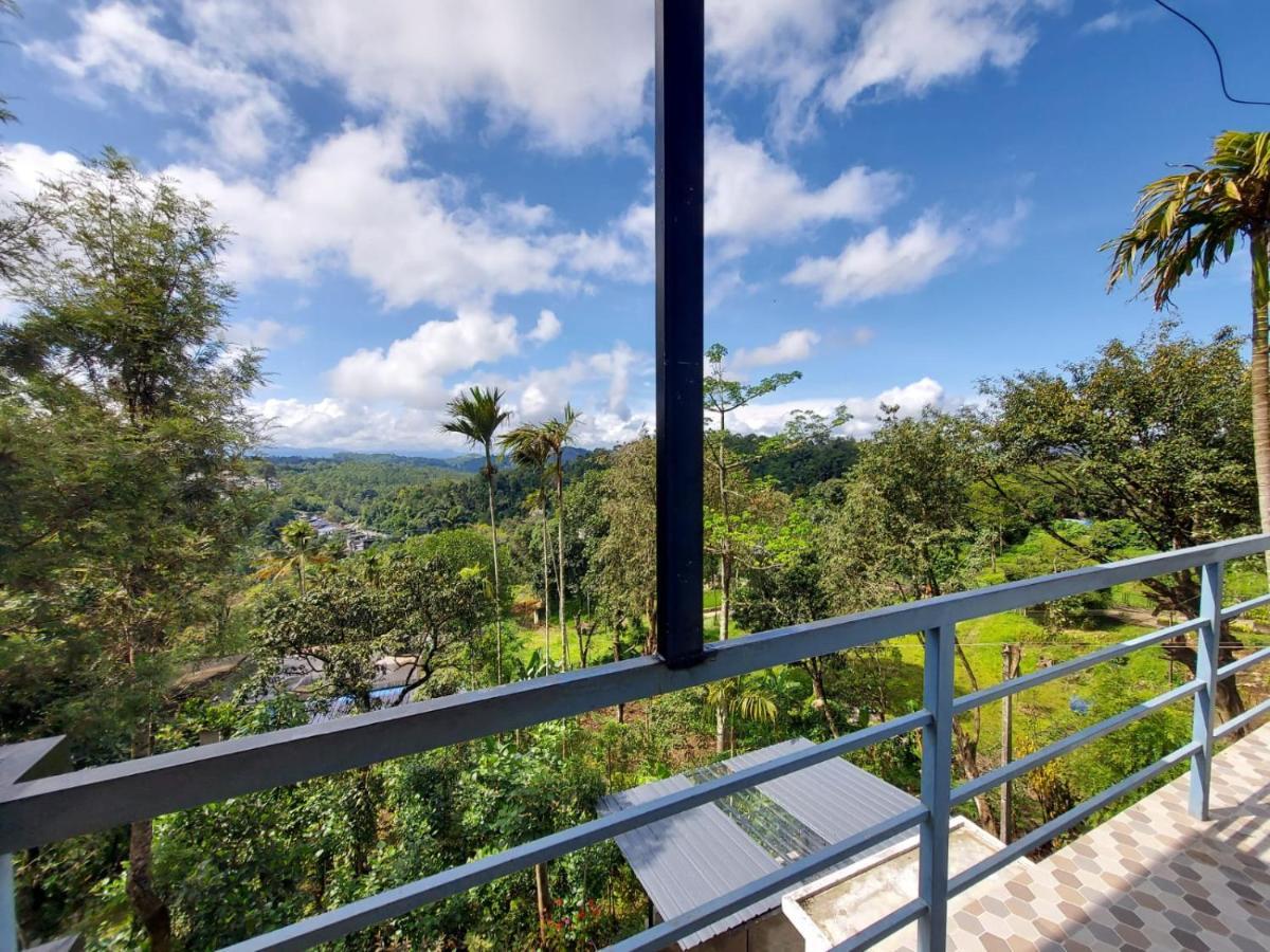 Greenpepperhomestay Munnar Anaviratty Exterior foto